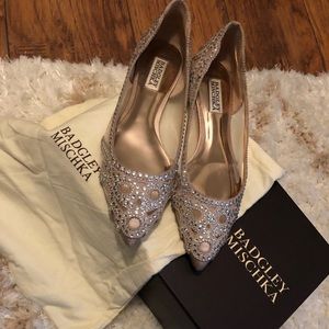 Badgley Mischka Flats